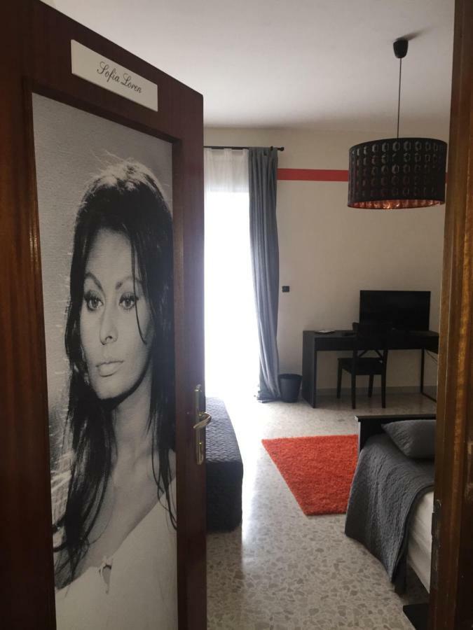 B&B Napoli Napoli מראה חיצוני תמונה